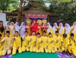 Edukasi Seksual dan Jumat Berkah, Sella Pitaloka Kunjungi Siswa dan Anak Yatim di Pangkalan Kuras