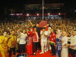 Helat Pelalawan ke-26 Ditutup Meriah, Silet Open Up dan Diva Aurel Guncang Pelalawan dengan Tabola Bale