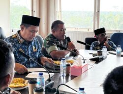 Pemkab Pelalawan melaksanakan Rapat Fasilitasi Kegiatan Rapat Teknis Tentara Manunggal Masuk Desa TMMD Ke -129. (Rabu 17/12/2025)