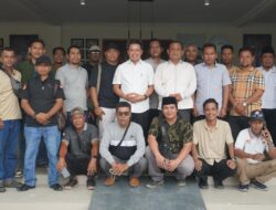Tanpa Sekat, Wabup Husni Tamrin Ngopi dan Makan Siang Bareng Wartawan