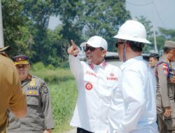 Tidak Berkontribusi Memperbaiki Jalan Rusak, Bupati Zukri Tegur Perusahaan Sawit