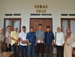 Panitia HUT JMSI ke 6 Silaturahmi dengan UAS, Salah Satu Penerima JMSI Award